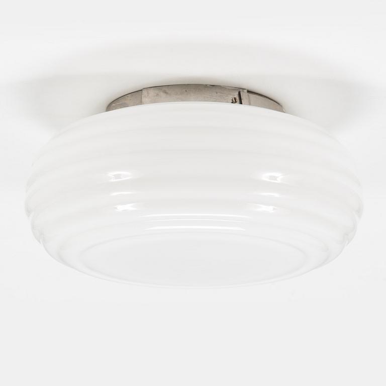 Paavo Tynell, a 1950's '1621' ceiling light for Taito.