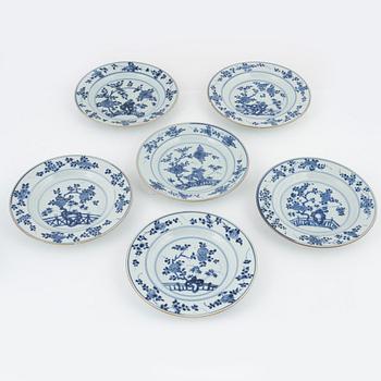 Twelve blue and white porcelain plates, China, Qing dynasty, first half of the 18th century.