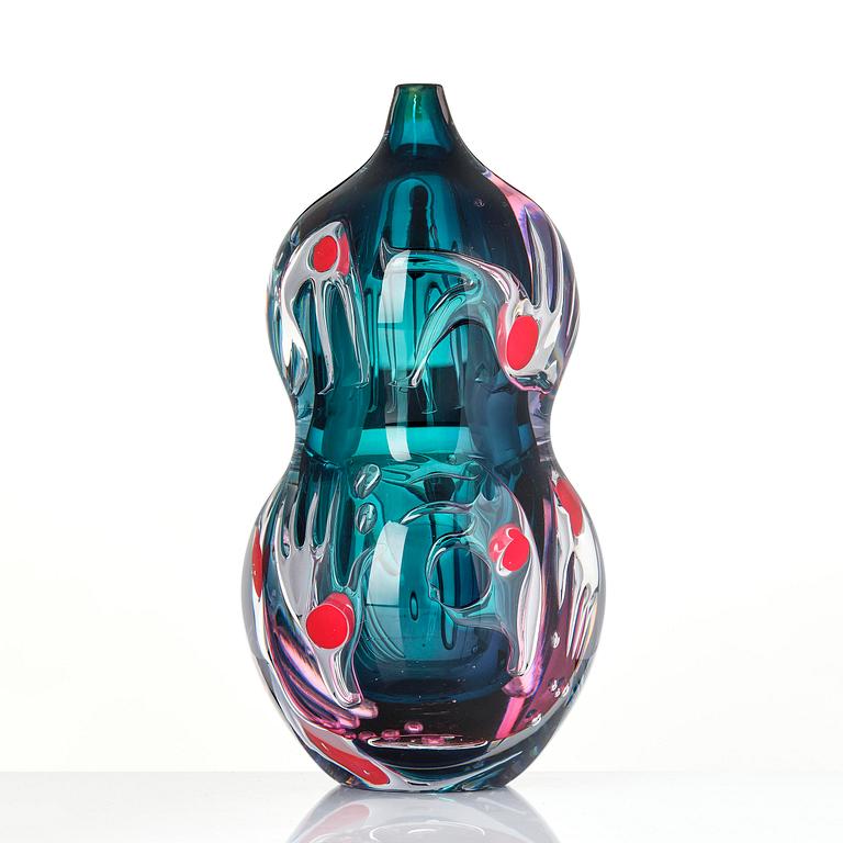 Peter Hermansson, a unique ariel glass vase, Örsjö, Sweden 2012.