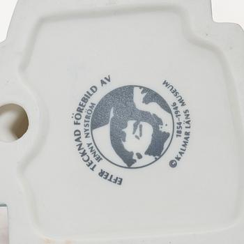 Jenny Nyström, after, after. 14 figurines, Kalmar Läns Museum.