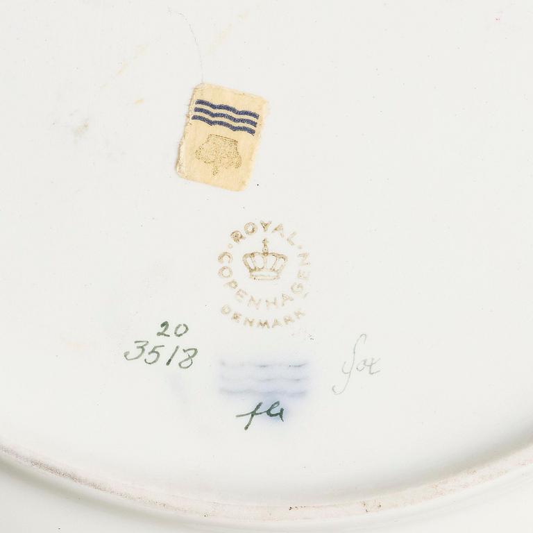 A Royal Copenhagen 'Flora Danica' serving dish, Denmark, 20th century.