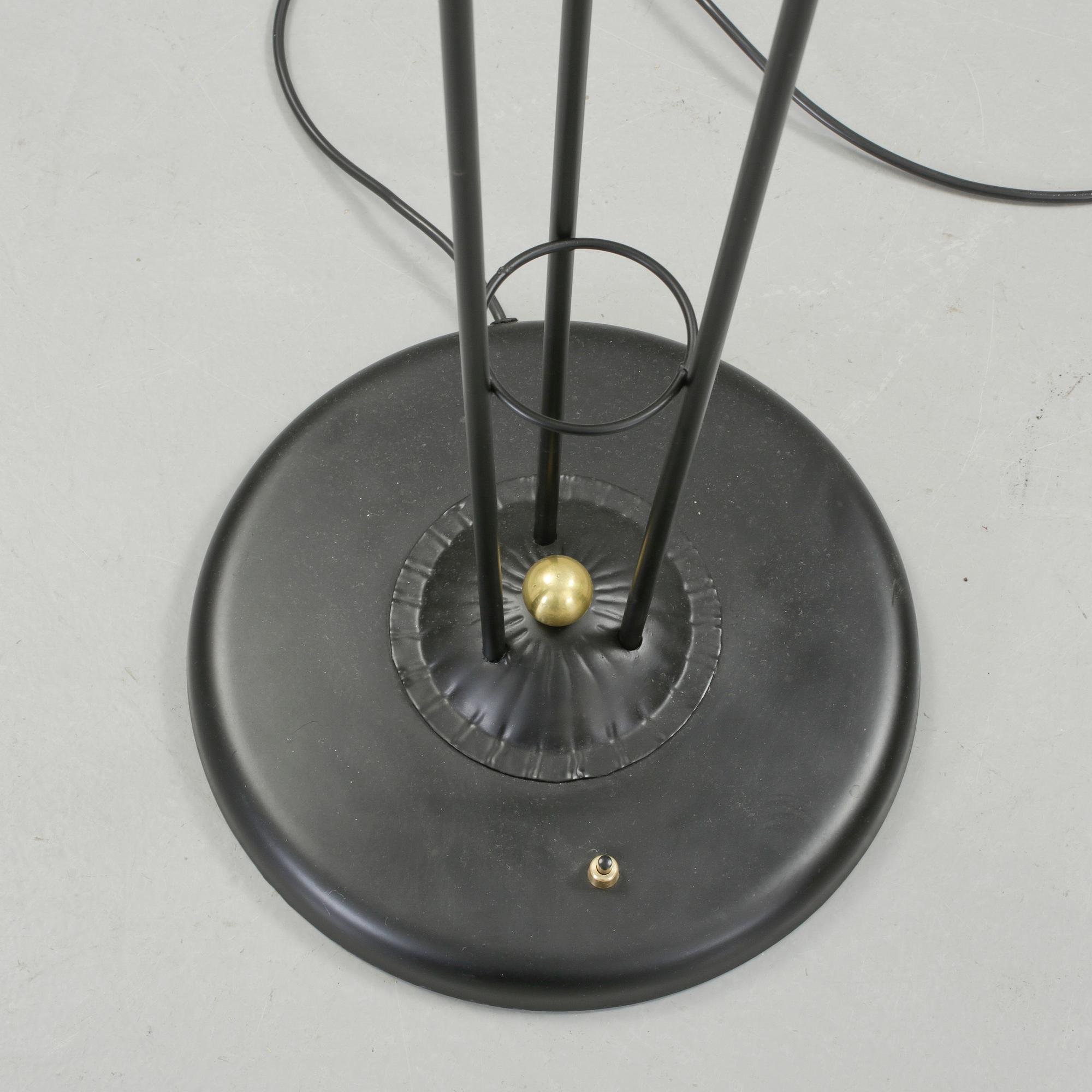 GOLVLAMPA, 1900-talets mitt.