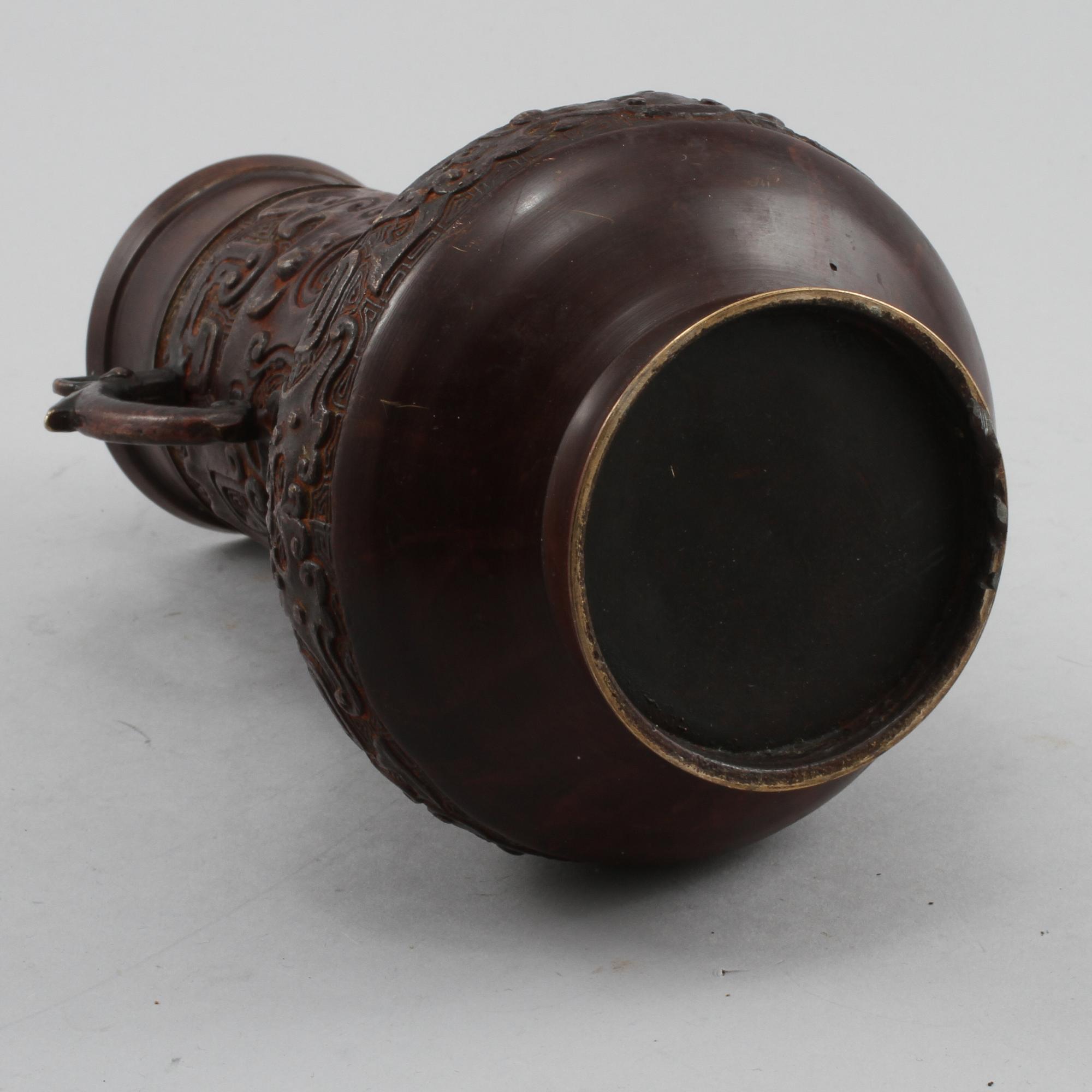 HÄNKELVAS, patinerad metall, Orientalisk, 1900-tal.