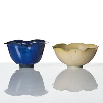 Wilhelm Kåge, two stoneware bowls, Gustavsberg Studio 1945.