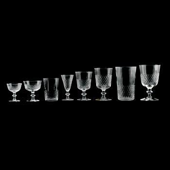 Vicke Lindstrand · GLASSERVIS, 97 st, glas, "Diamant", Vicke Lindstrand, Kosta.