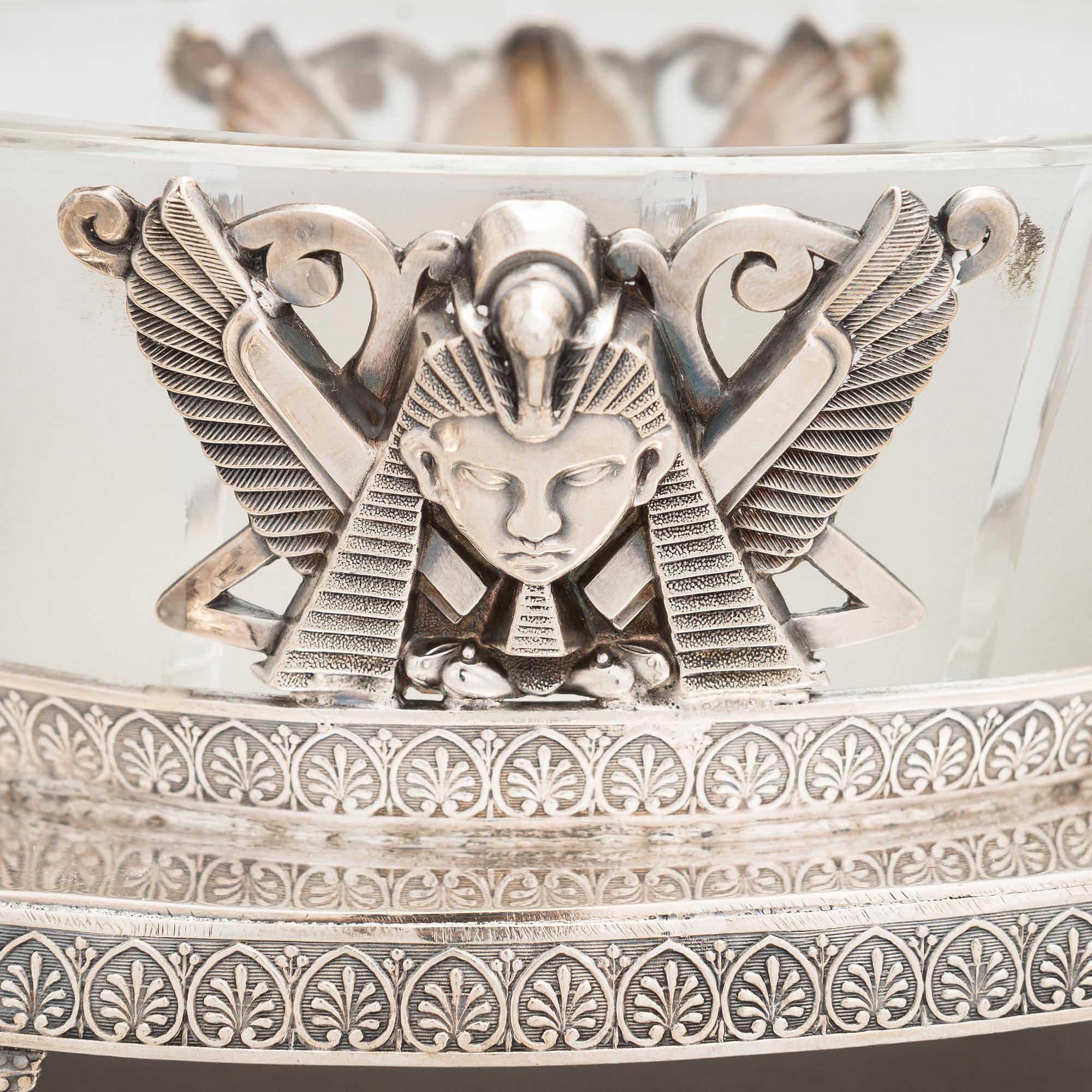An 'Egyptian Empire style' caviar bowl c. 1900.