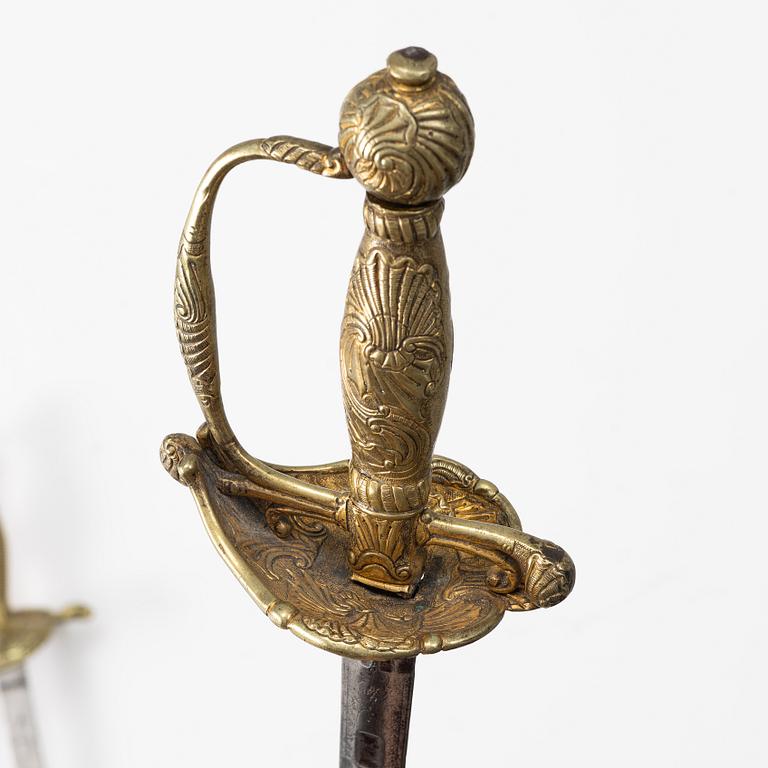 Värjor, 2 st. 17/1800-tal.