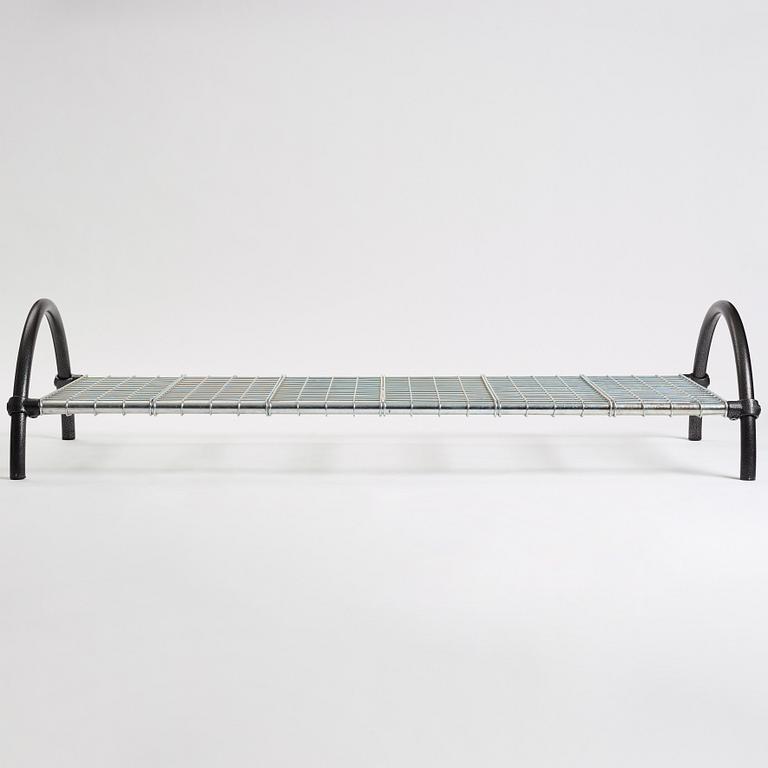 dagbädd, "Round Rail", One Off Ltd. UK, efter 1981.