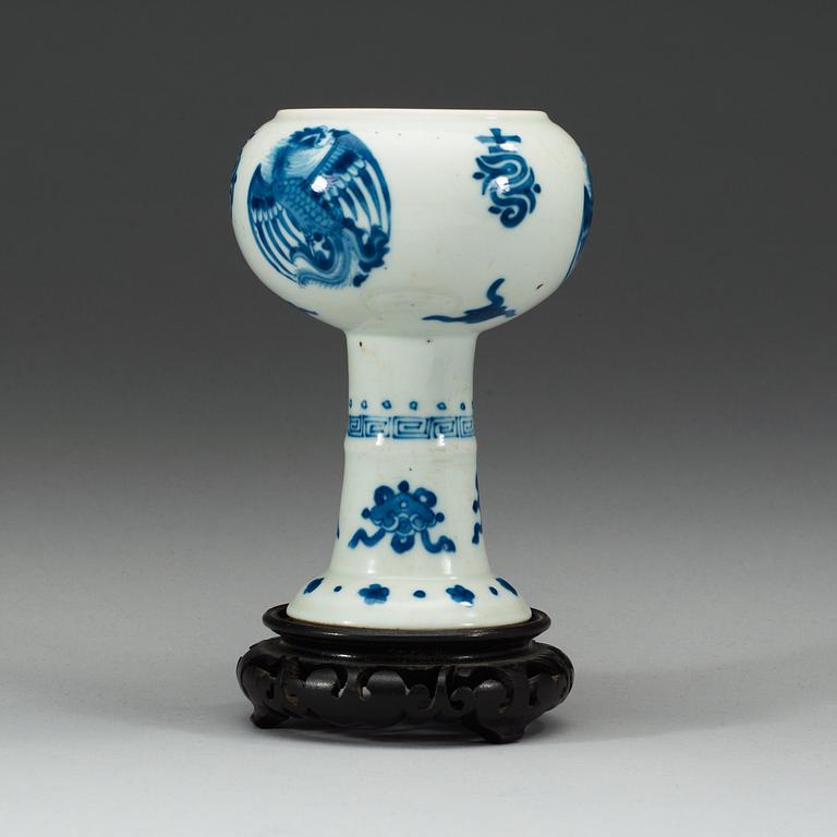 A blue and white stemcup, Qing dynasty.