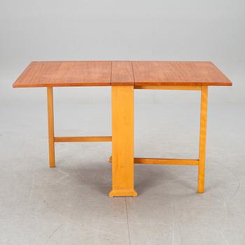 SLAGBORD, "Vapensmeden", Carl Malmsten, 1900-talets mitt.