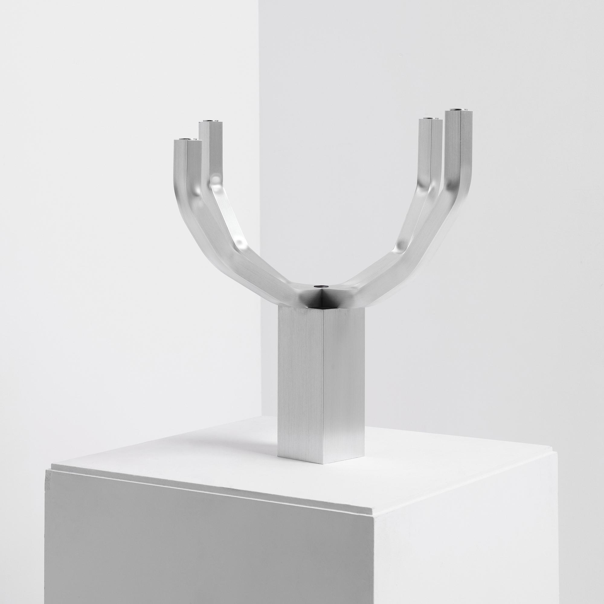 David Taylor, kandelaber, unik, "Aluminium Candelabra 4", Studio Mellösaverken, Sverige, 2025.