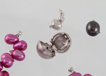 COLLIER, odlade pärlor med lås i 18K vitguld, briljantslipad diamant samt odlad pärla, Ole Lynggaard.