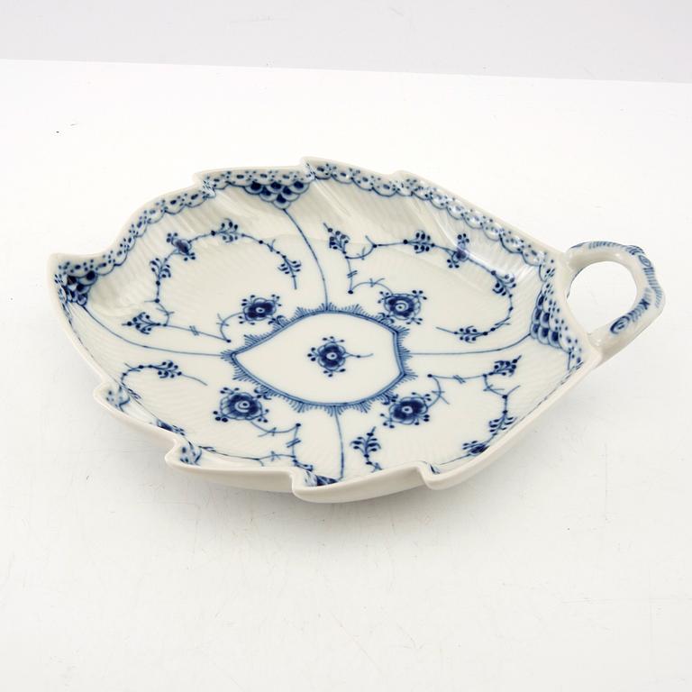 Servis 32 dlr "Musselmalet" hel och havblonde Royal Copenhagen Danmark 1950-1991 porslin.