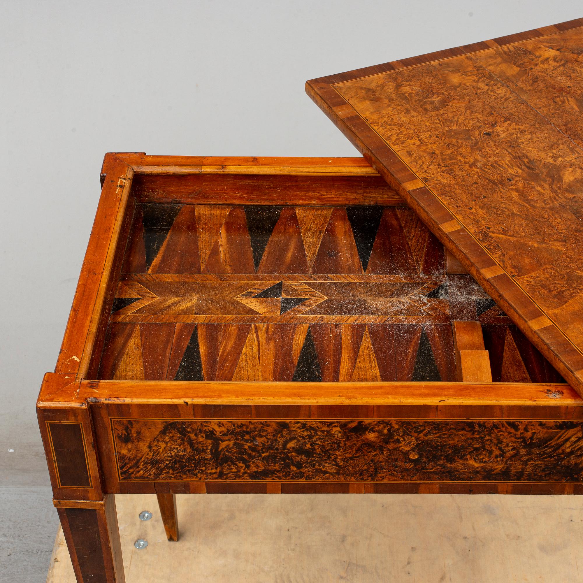 SPELBORD, gustavianskt, sent 1700-tal.