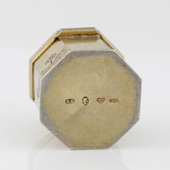 SVAMPDOSA, silver, Adrian Lillja, Karlskrona 1858. Vikt ca 20  gram.
