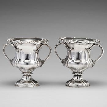 A pair of Russian 19th century silver champagne coolers, mark of Carl Johann Tegelsten, St. Petersburg 1842.