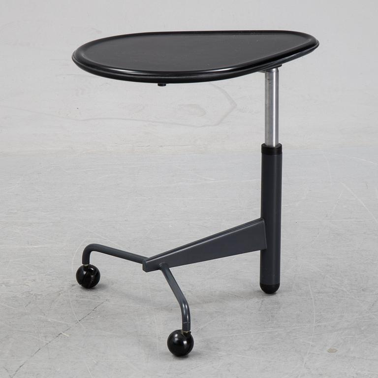 Toshiyuki Kita, bord, "Kick", Cassina, Italien, modell lanserad 1983.