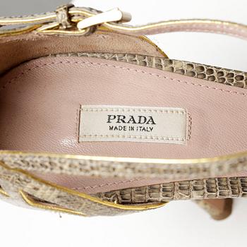 PUMPS, Prada, storlek 38.