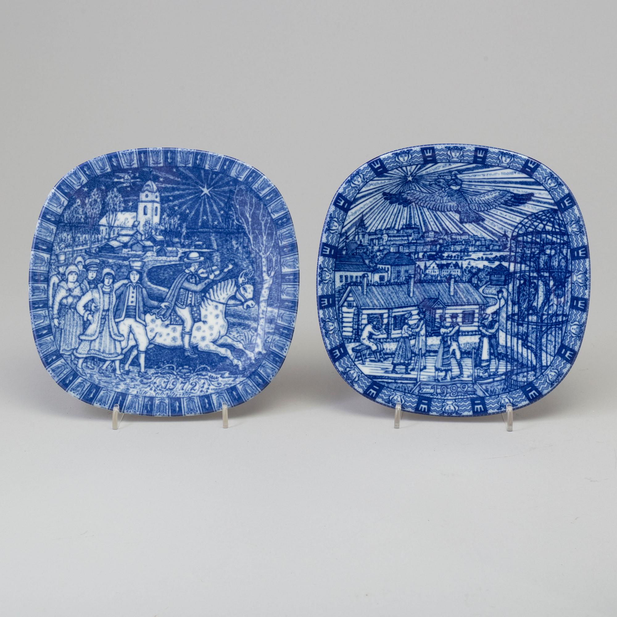 JULTALLRIKAR 30+1+13 st, porslin, Rörstrand, 1970-1999.