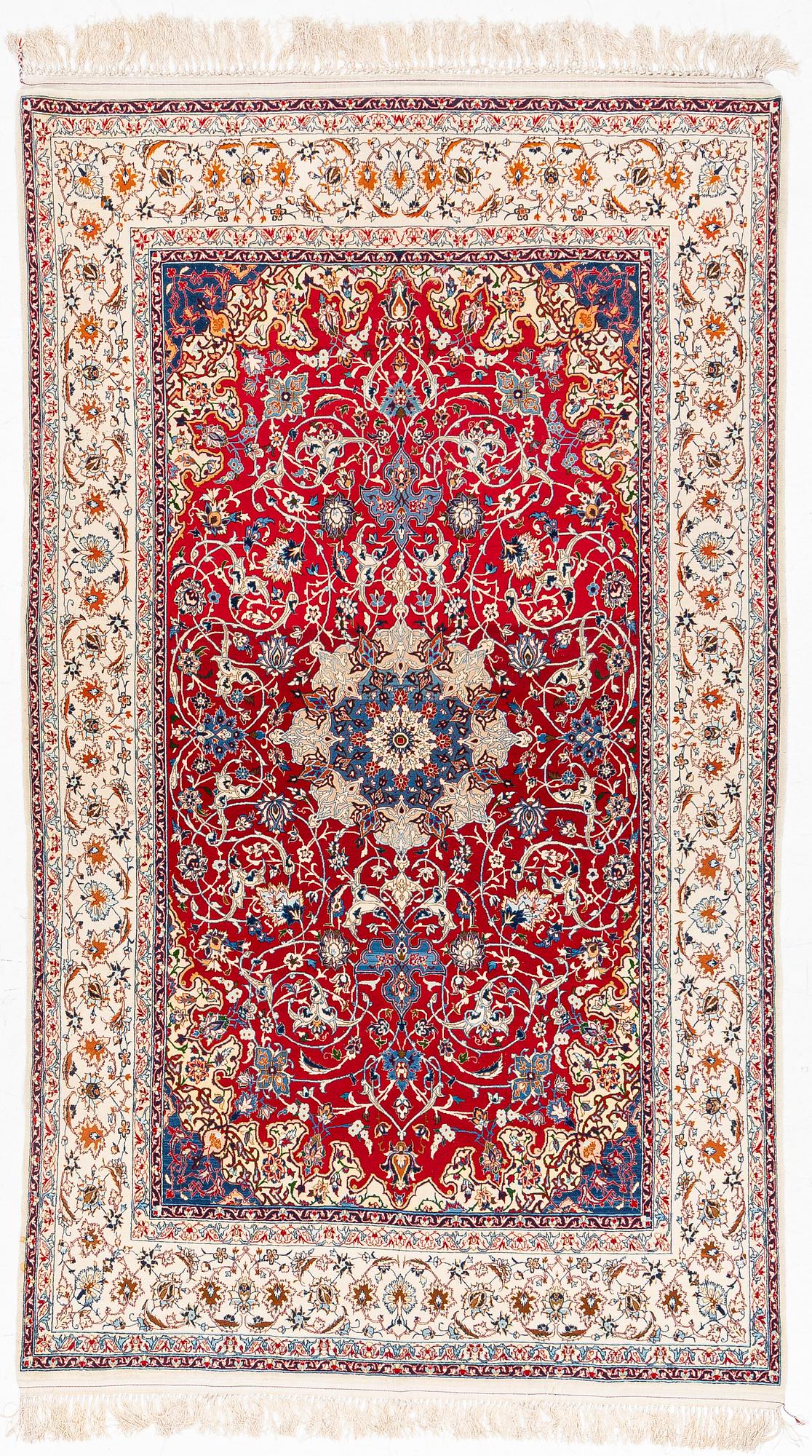 Carpet, Isfahan, 150 x 250 cm.