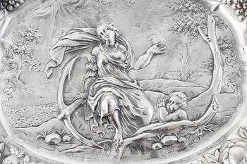 Magnus Myrman, presenterfat, silver, Norrköping (verksam 1706-1730).