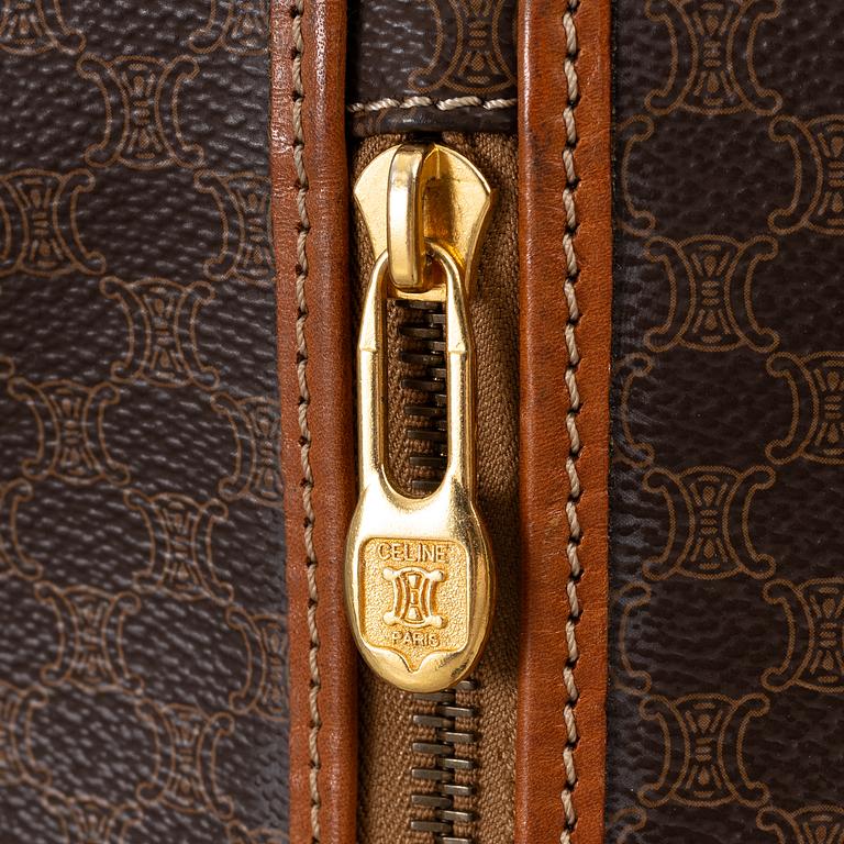 Céline, travel wardrobe.