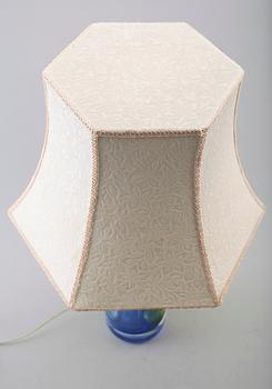 BORDSLAMPA, glas, Göran Wärff, Kosta, signerad.