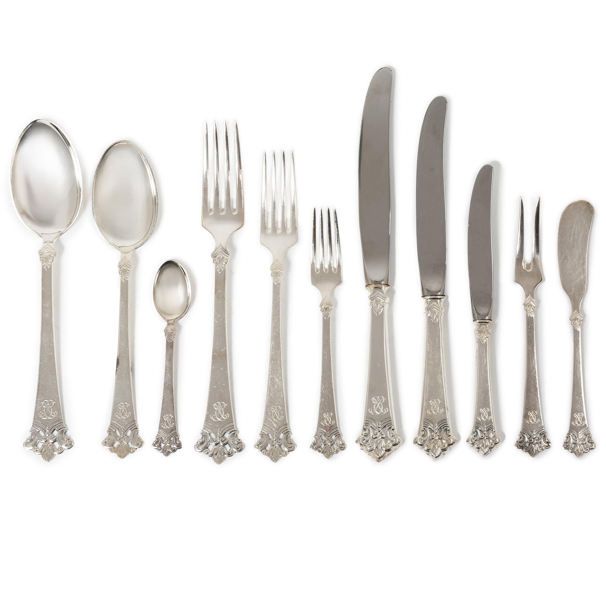 Theodor Olsen, cutlery set, 111 pieces, silver, model Anitra, in a case by master carver Emil Sandberg (1905-1998).
