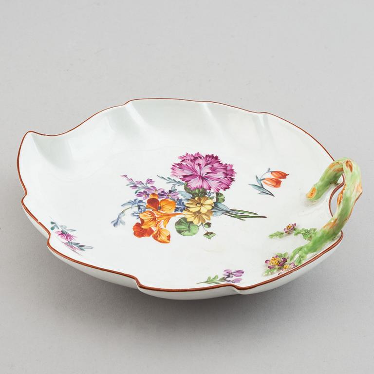 A Meissen leaf shaped dish, 19th century.