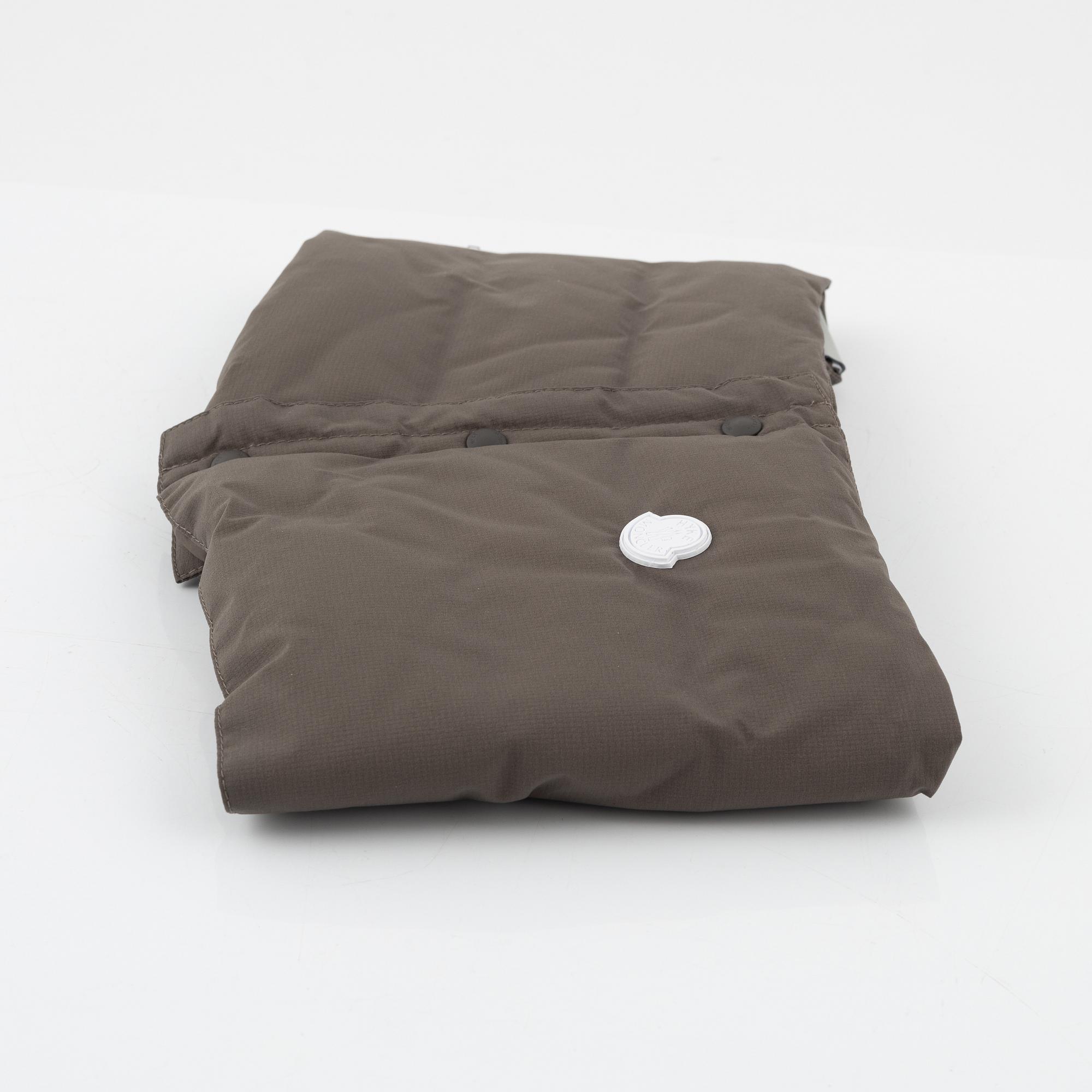 Moncler, collar, 'Sciarpa'.