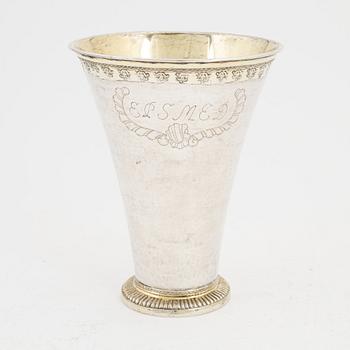 A Swedish rococo 18th Century silver beaker. Marks of Samuel Nourin, Nyköping (1745-1762).