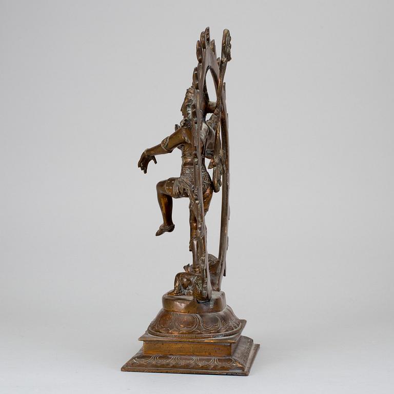 A 20th century indian bronze sculpture.