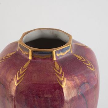 Josef Ekberg, an urn with cover, Gustavsberg 1930.