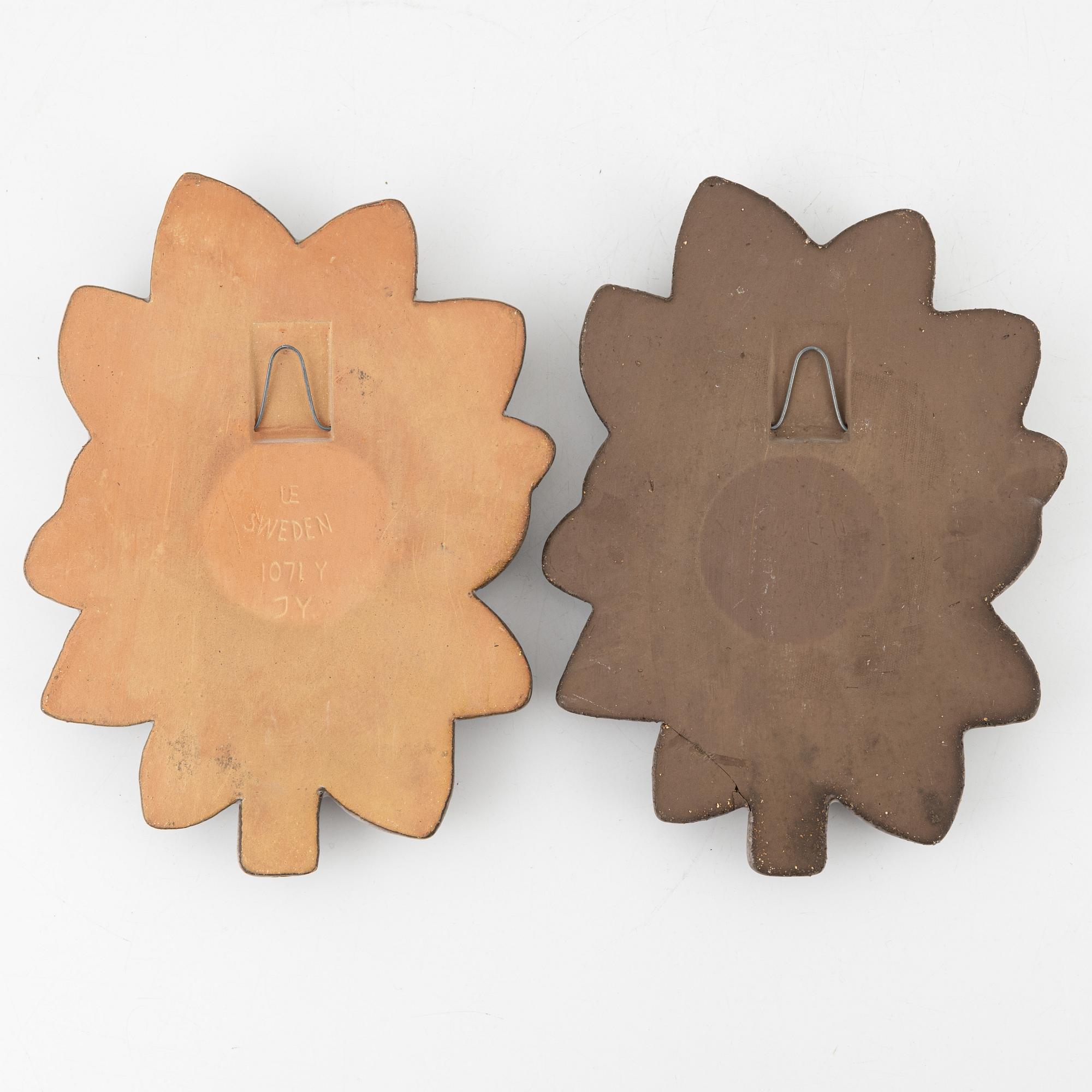 Irma Yourstone, väggreliefer, 4 st, lergods, Upsala-Ekeby, 1900-talets andra hälft.