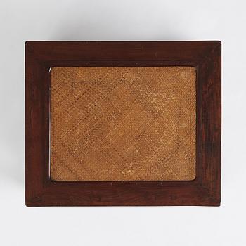 Bord, hardwood. Qingdynastin, 1800-tal.
