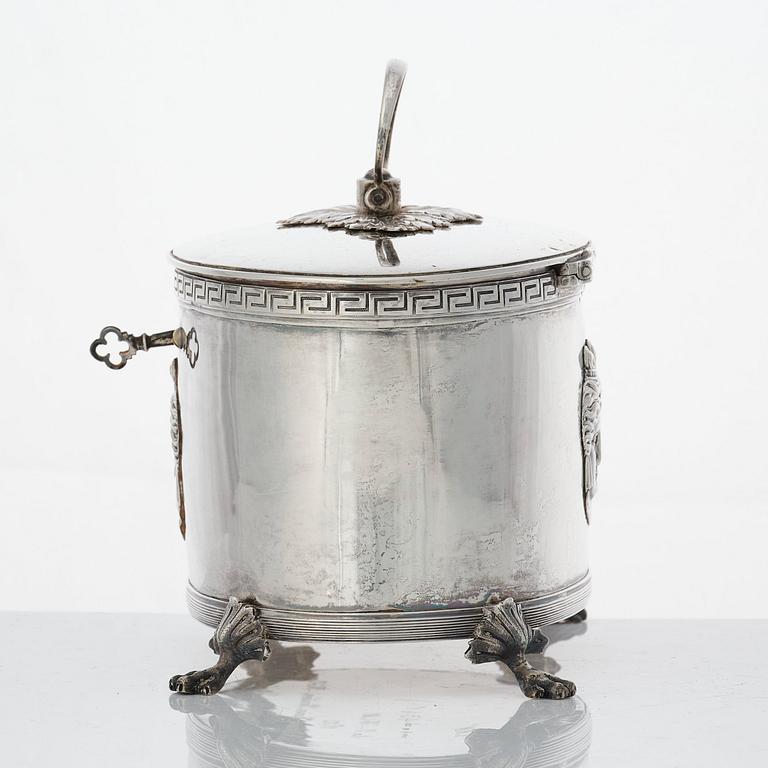 Pehr eller Adolf Zethelius, sockerskrin, silver, Stockholm 1810. Empire.