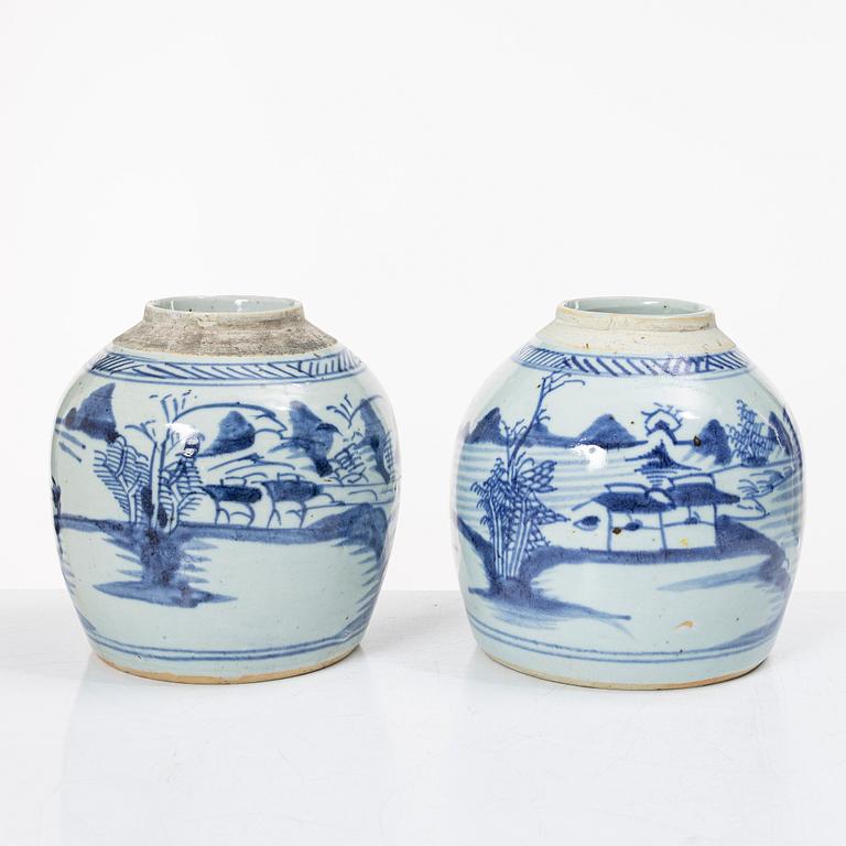 Five porcelain jars, China, Qing dynasty, 19th century.