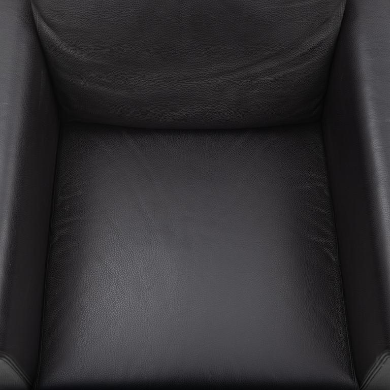 Walter Knoll, a pair of armchairs, 'Jason 391'.