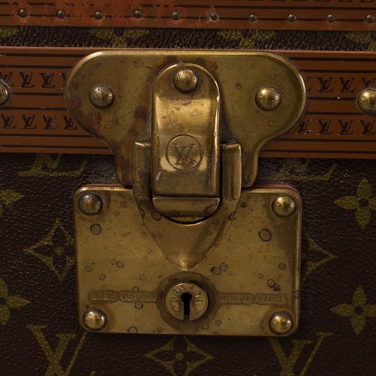 TRUNK/WARDROBE, Louis Vuitton.