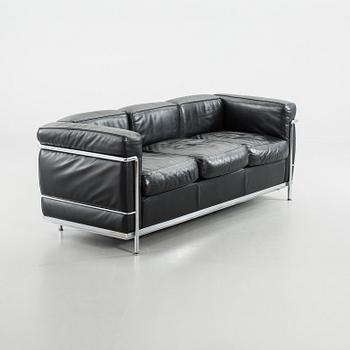 SOFFA, "LC 2", Le Corbusier, Pierre Jeanneret och Charlotte Perriand, Cassina, Italien.