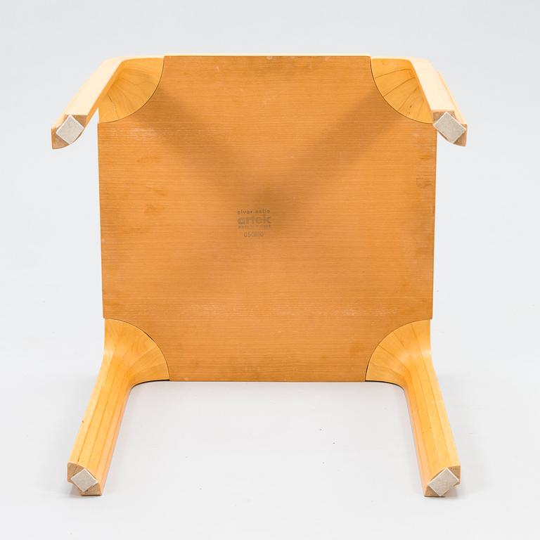 ALVAR AALTO, An 'X601' Stool for Artek, 2000s.