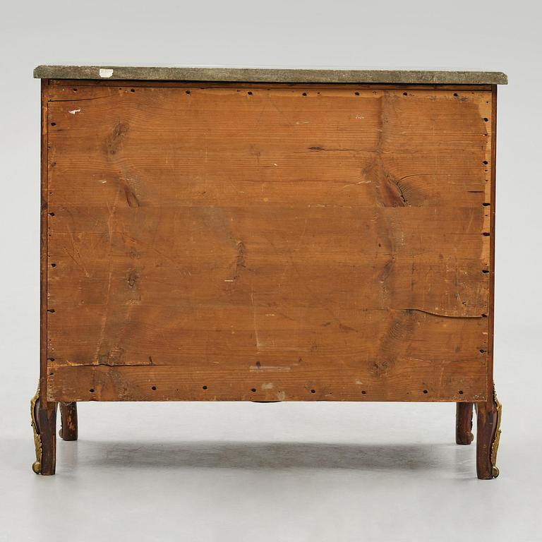 A Gustavian mahogany commode attributed to N. Dahlin (master in Stockholm 1761-87).