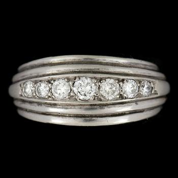 RING, 14k vitguld med briljantslipade diamanter tot ca 0,25ct. Vikt 3g.