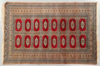 MATTA, turkestan, 190 x 126 cm,  1900-talets senare del.