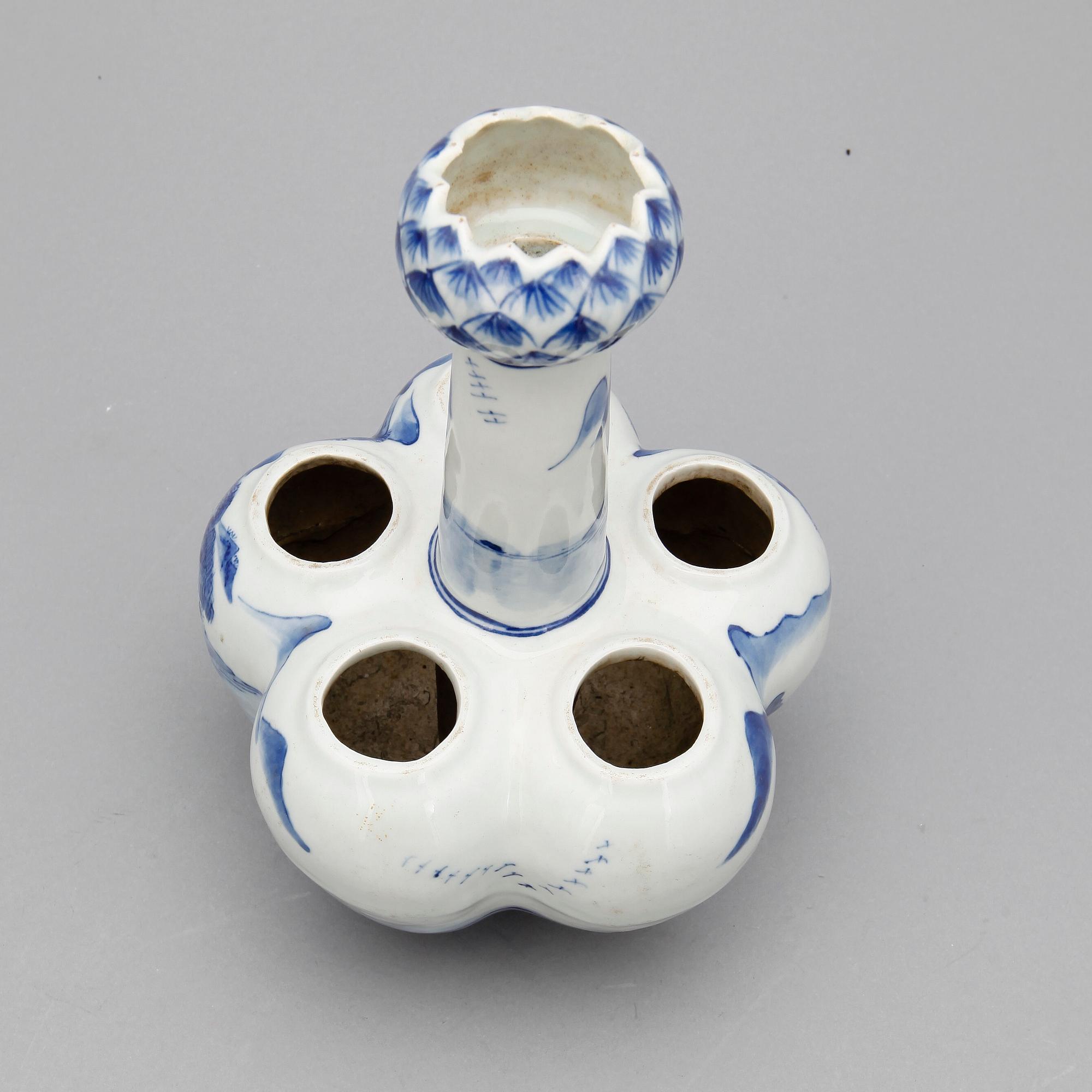 TULPANVAS, porslin Kina Kangxistil, 1900-tal.