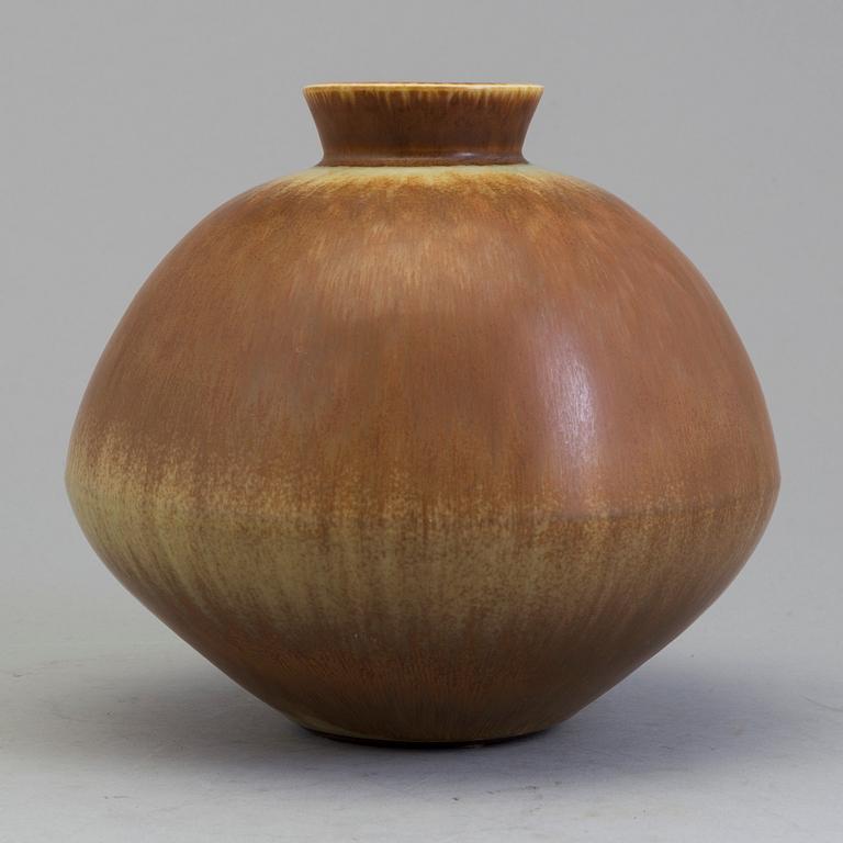 BERNDT FRIBERG, vas, stengods, Gustavsberg studio, signerad, 1976.
