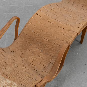 Bruno Mathsson, Armchair, "Pernilla 3", Karl Mathsson Company, Värnamo, 1960s.