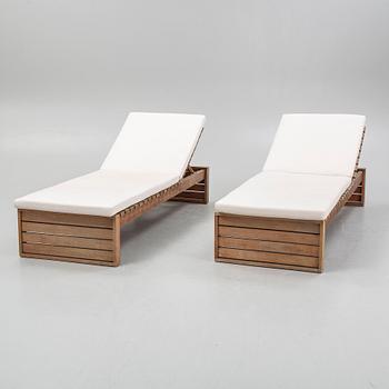 Bodil Kjaer, a pair of  "BK14" teak sunbeds, Carl Hansen & Søn, Denmark.