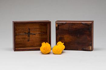 FIGURINER SAMT SKRIN, 3 st, Kina 1900-tal.