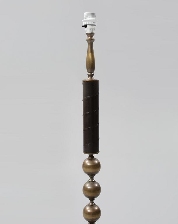 GOLVLAMPA, 1900-talets andra hälft.
